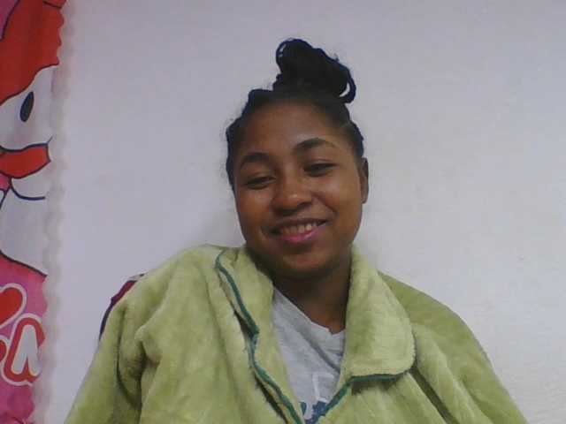 Marinah1a live cam on BongaCams