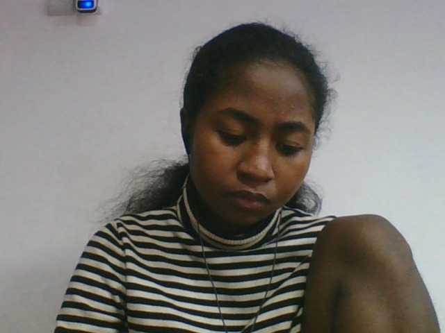 Marinah1a live cam on BongaCams
