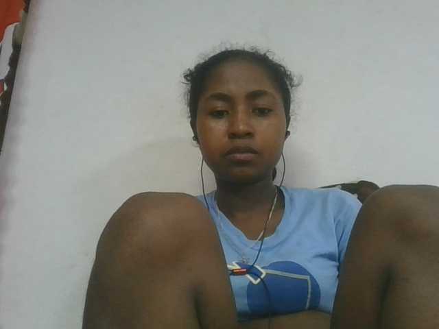 Marinah1a live cam on BongaCams