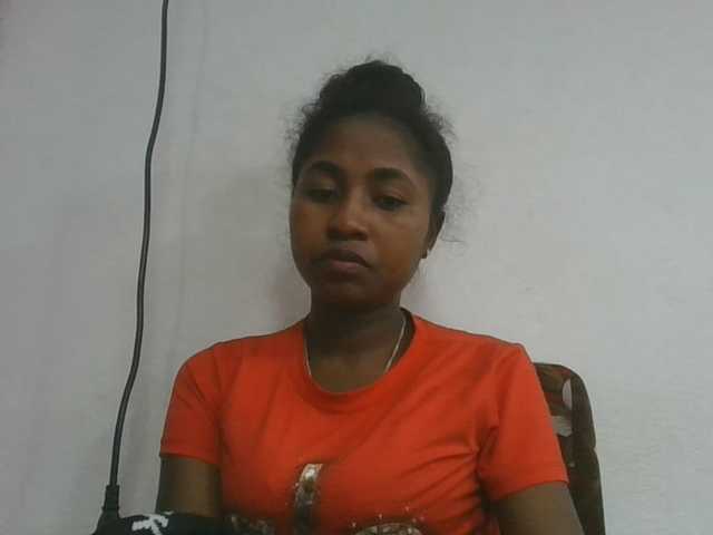 Marinah1a live cam on BongaCams