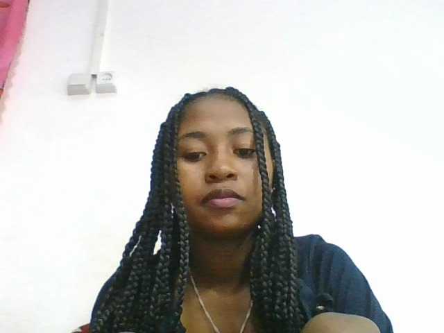 Marinah1a live cam on BongaCams