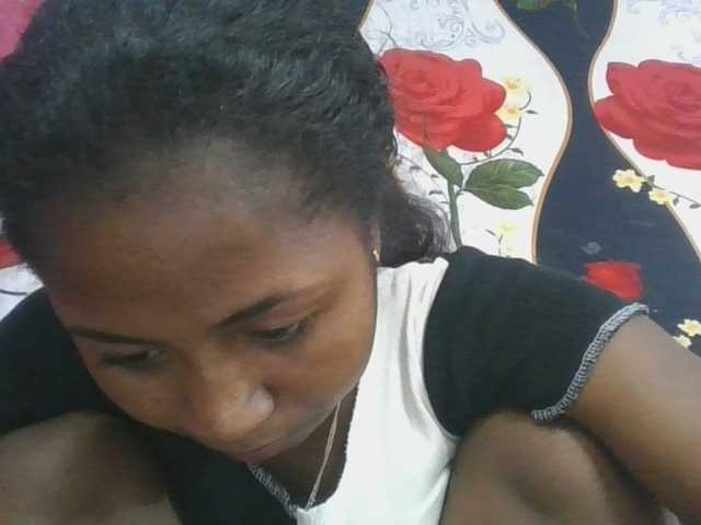 Marinah1a live cam on BongaCams