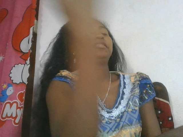 Marinah1a live cam on BongaCams