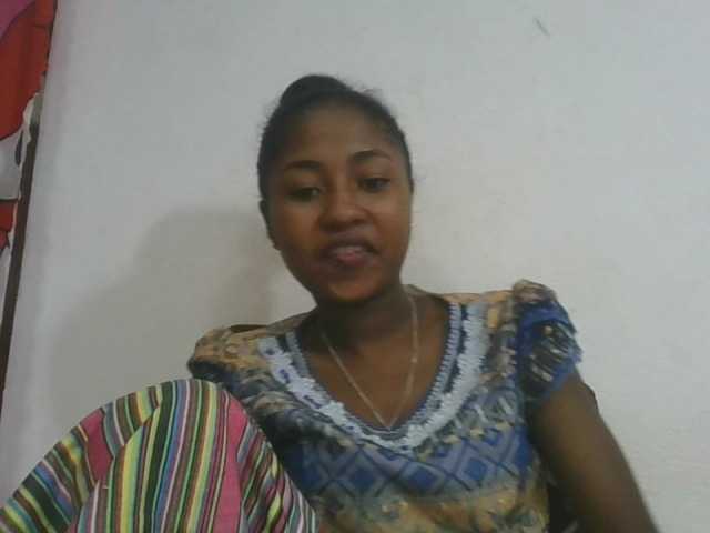 Marinah1a live cam on BongaCams