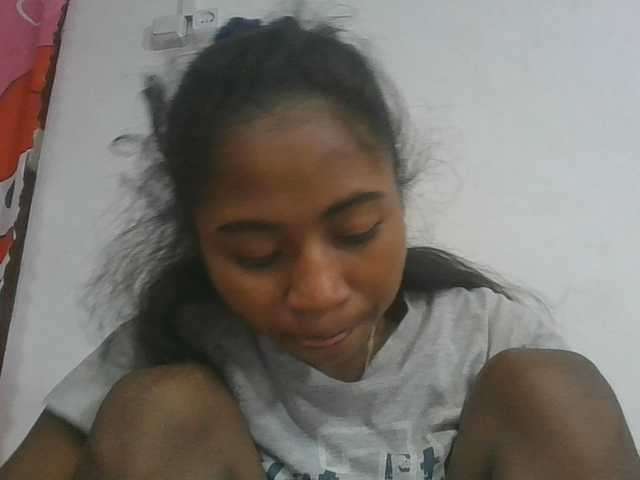 Marinah1a live cam on BongaCams