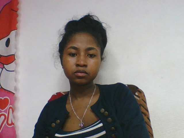 Marinah1a live cam on BongaCams