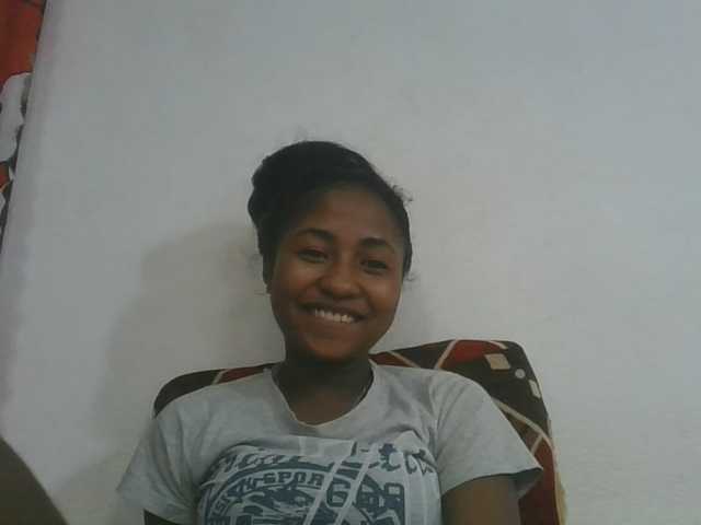 Marinah1a live cam on BongaCams