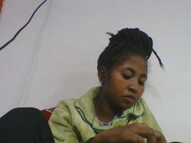 Marinah1a live cam on BongaCams