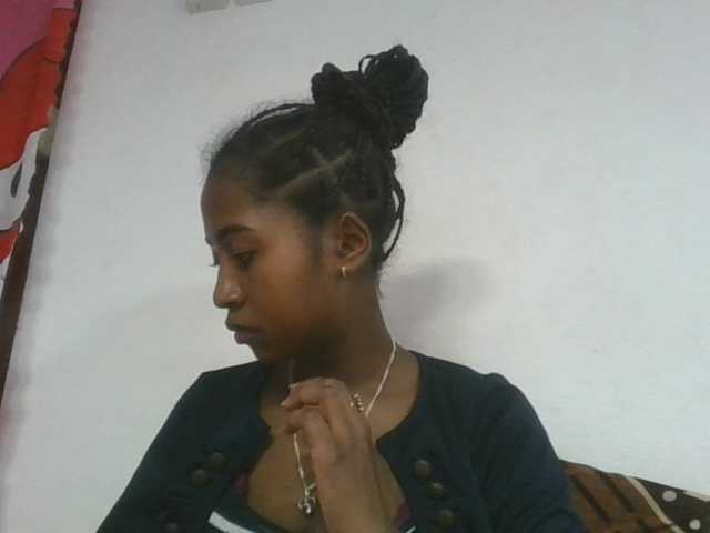Marinah1a live cam on BongaCams