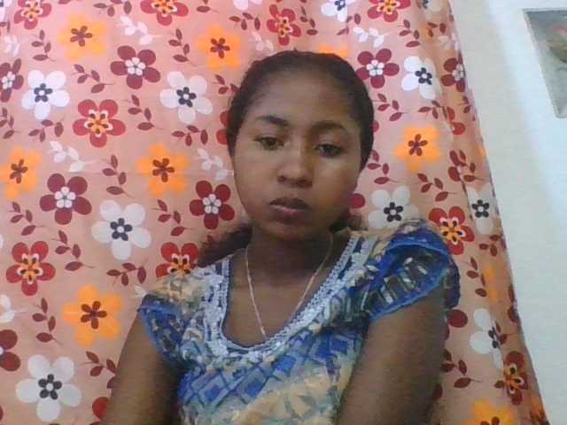 Marinah1a live cam on BongaCams