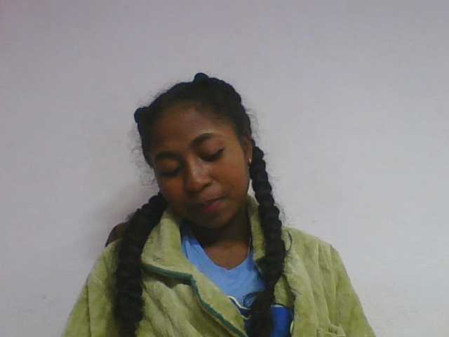 Marinah1a live cam on BongaCams