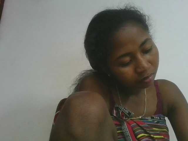 Marinah1a live cam on BongaCams