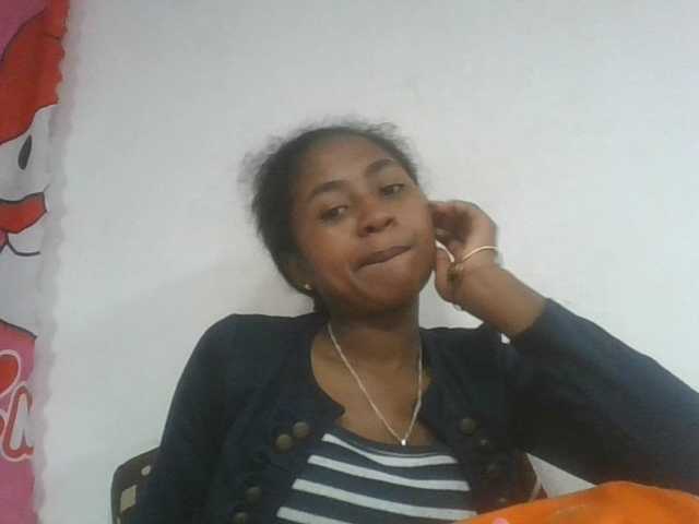 Marinah1a live cam on BongaCams