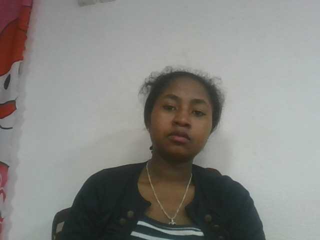 Marinah1a live cam on BongaCams