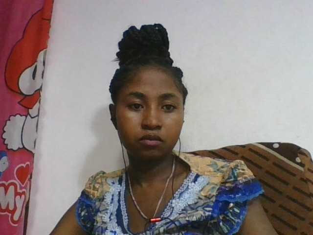 Marinah1a live cam on BongaCams
