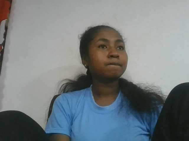 Marinah1a live cam on BongaCams