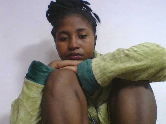 Marinah1a live cam on BongaCams