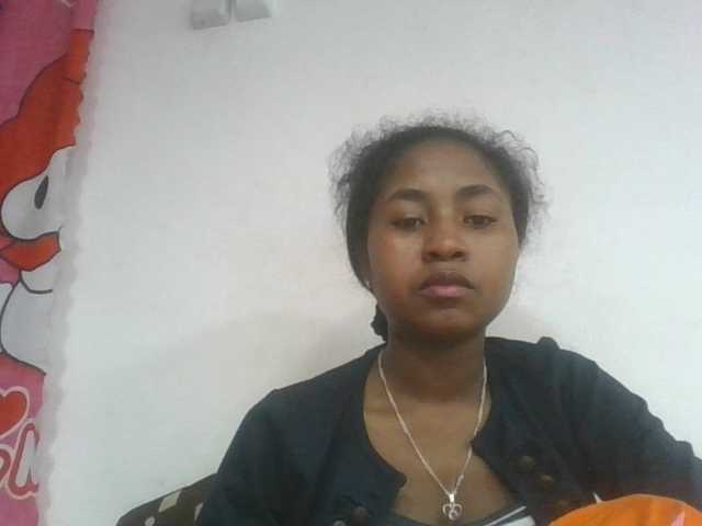 Marinah1a live cam on BongaCams