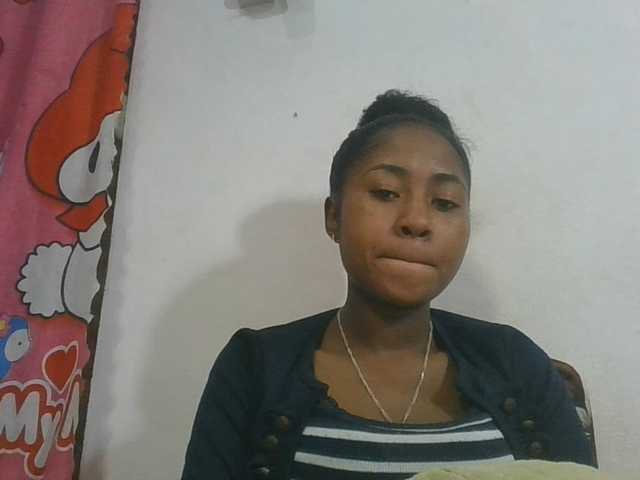 Marinah1a live cam on BongaCams