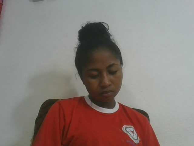 Marinah1a live cam on BongaCams