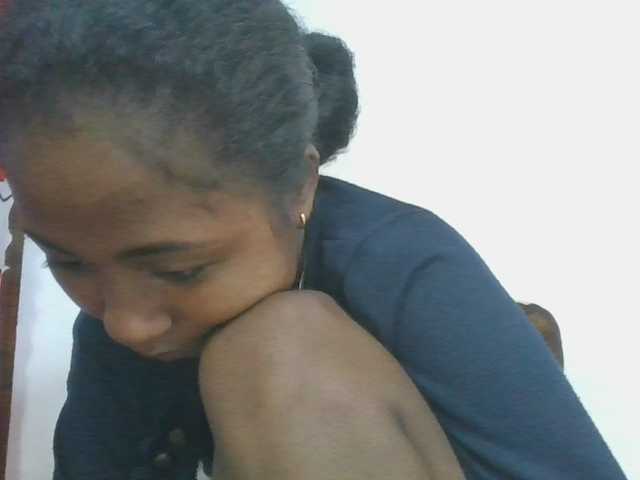 Marinah1a live cam on BongaCams