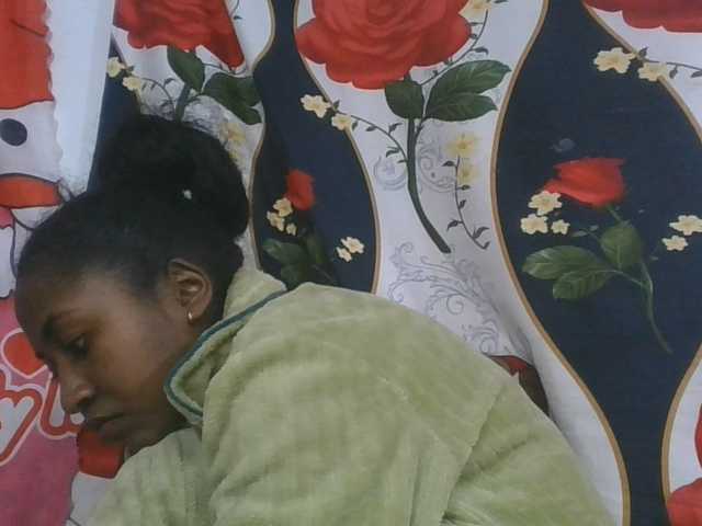 Marinah1a live cam on BongaCams