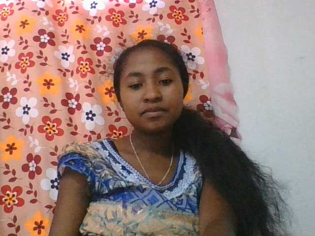 Marinah1a live cam on BongaCams