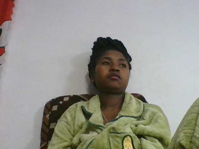 Marinah1a live cam on BongaCams