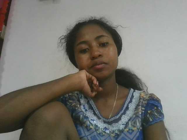 Marinah1a live cam on BongaCams