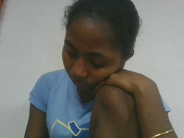 Marinah1a live cam on BongaCams