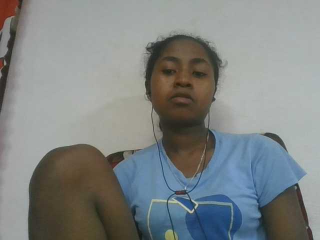 Marinah1a live cam on BongaCams
