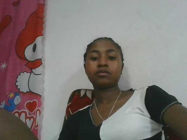 Marinah1a live cam on BongaCams