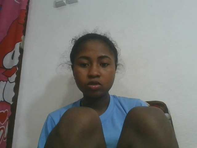 Marinah1a live cam on BongaCams
