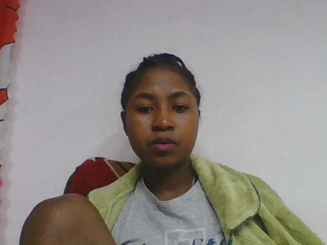 Marinah1a live cam on BongaCams