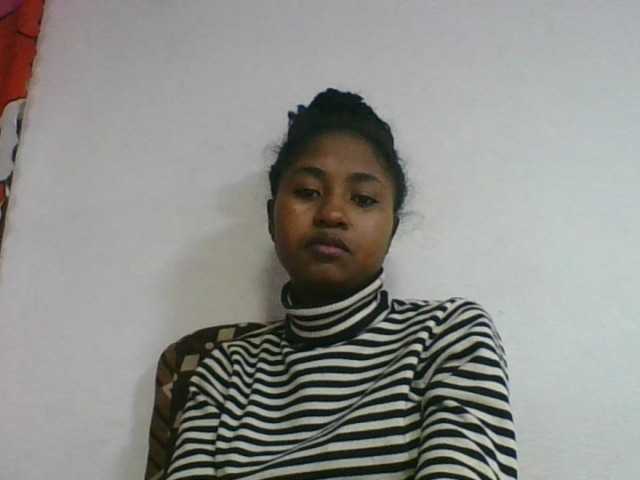 Marinah1a live cam on BongaCams