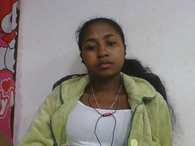 Marinah1a live cam on BongaCams