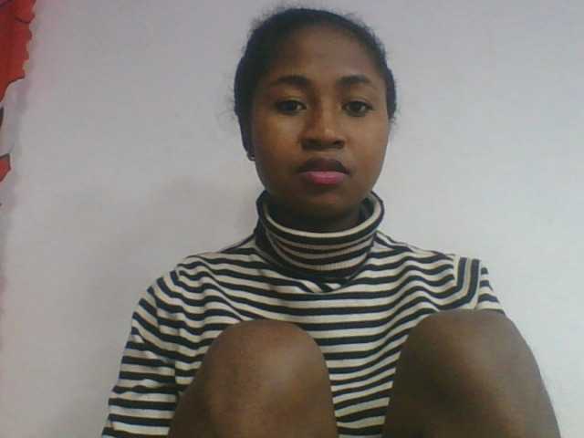 Marinah1a live cam on BongaCams