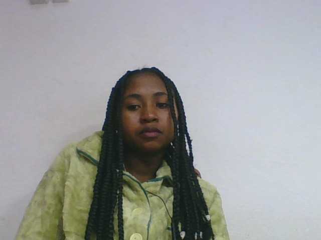 Marinah1a live cam on BongaCams
