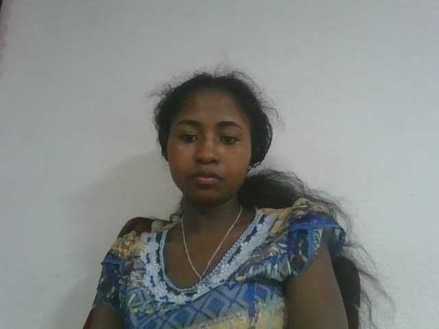 Marinah1a live cam on BongaCams