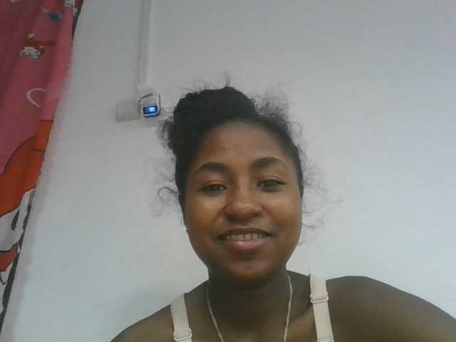 Marinah1a live cam on BongaCams
