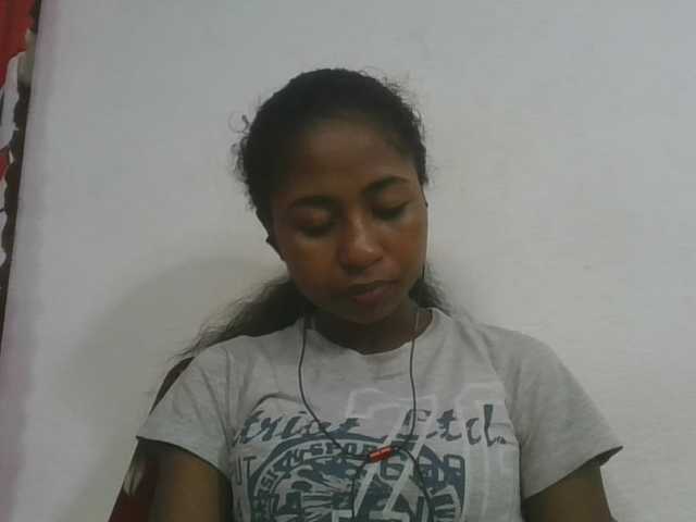 Marinah1a live cam on BongaCams