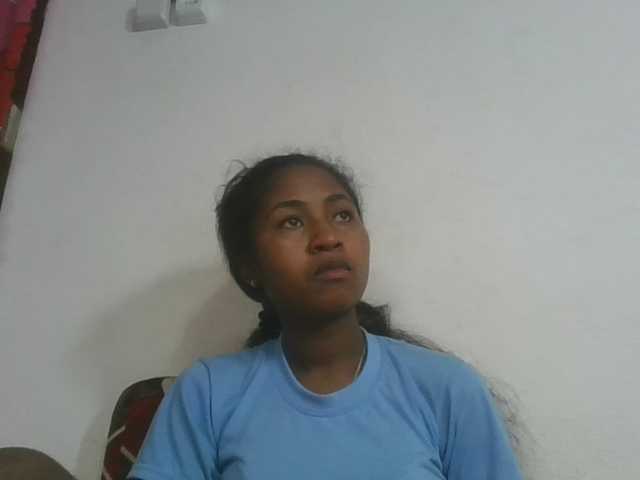 Marinah1a live cam on BongaCams