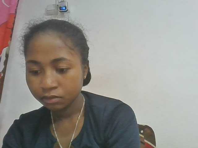 Marinah1a live cam on BongaCams