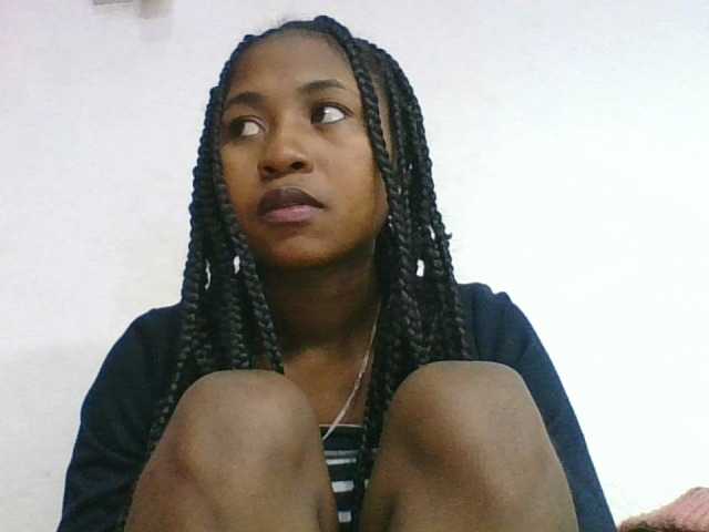 Marinah1a live cam on BongaCams