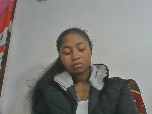 Marinah1a live cam on BongaCams