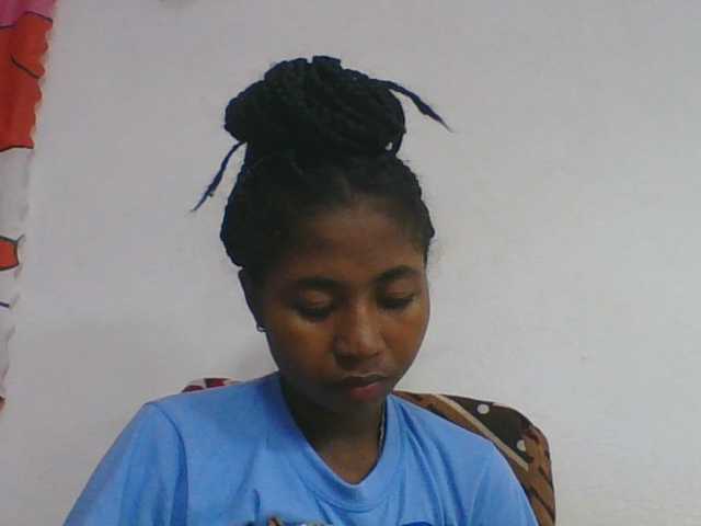 Marinah1a live cam on BongaCams
