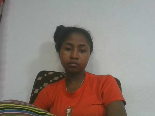 Marinah1a live cam on BongaCams