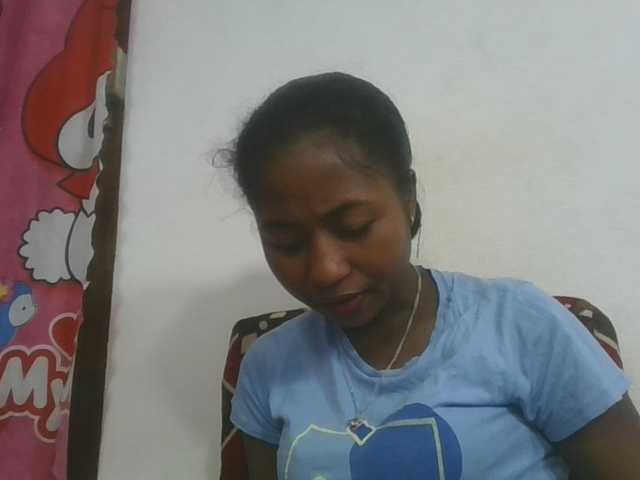 Marinah1a live cam on BongaCams