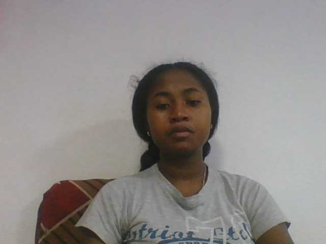 Marinah1a live cam on BongaCams