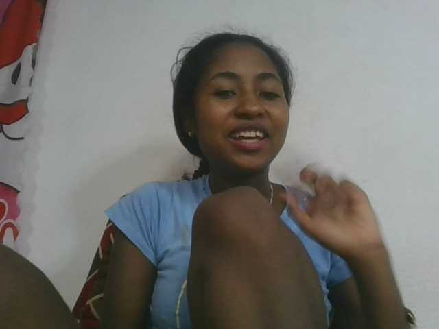Marinah1a live cam on BongaCams